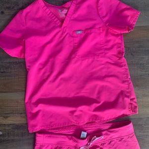 Figs Pink Scrub Set!